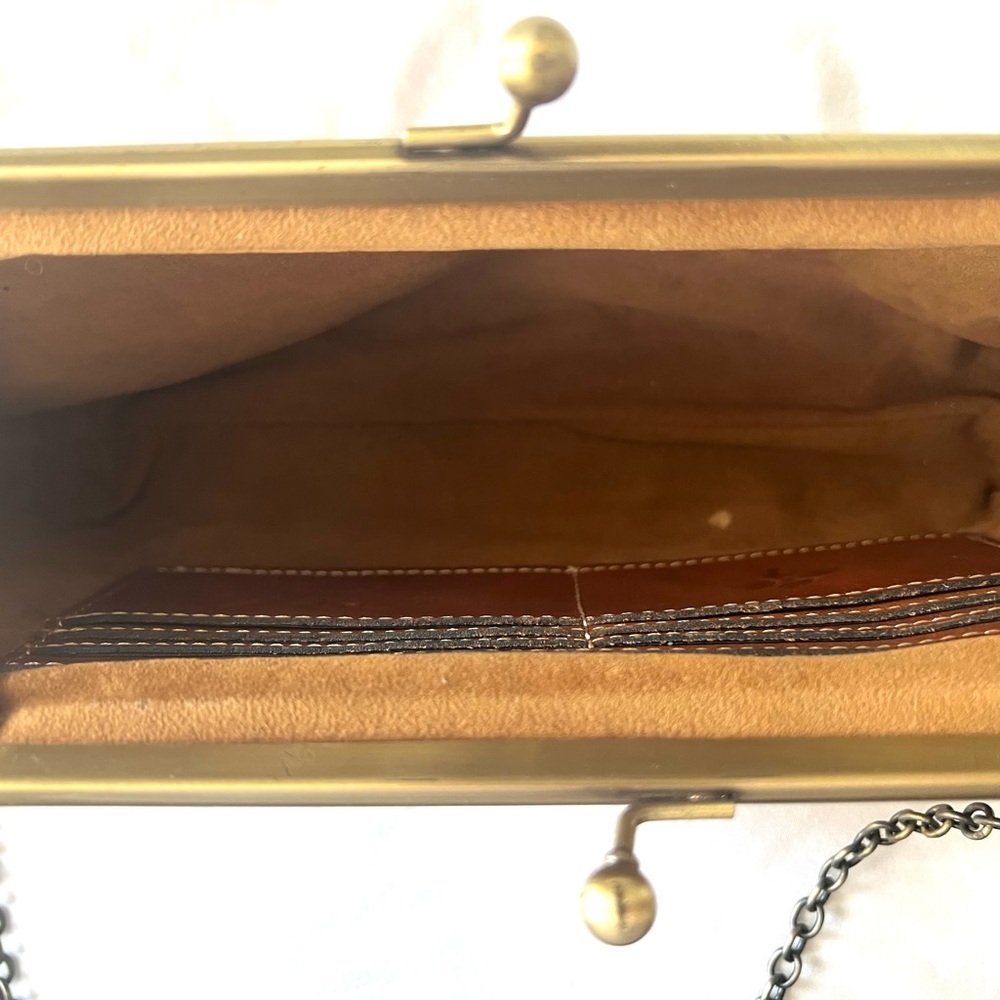Patricia Nash Leather floral embossed bag - Picture 3 of 4
